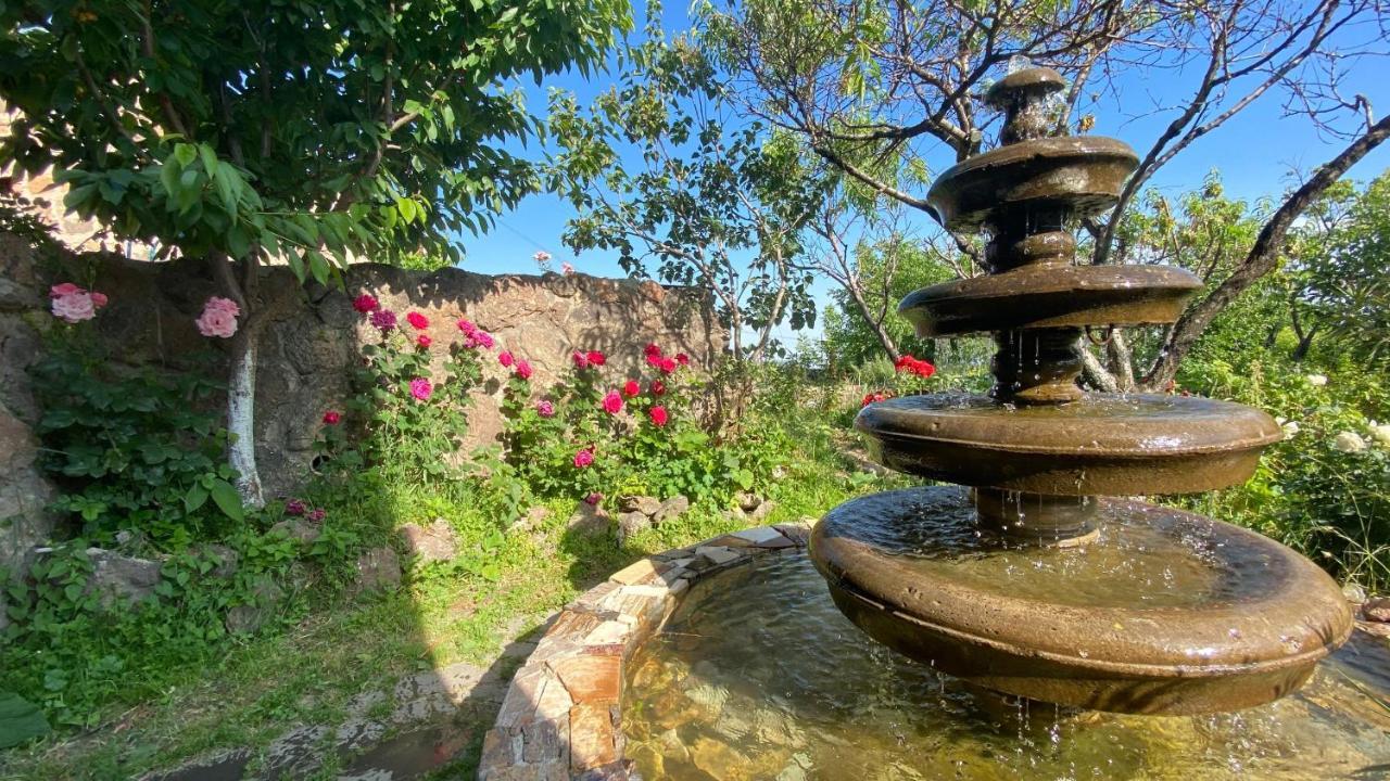 Byurakan Guesthouse & Cottage Kültér fotó