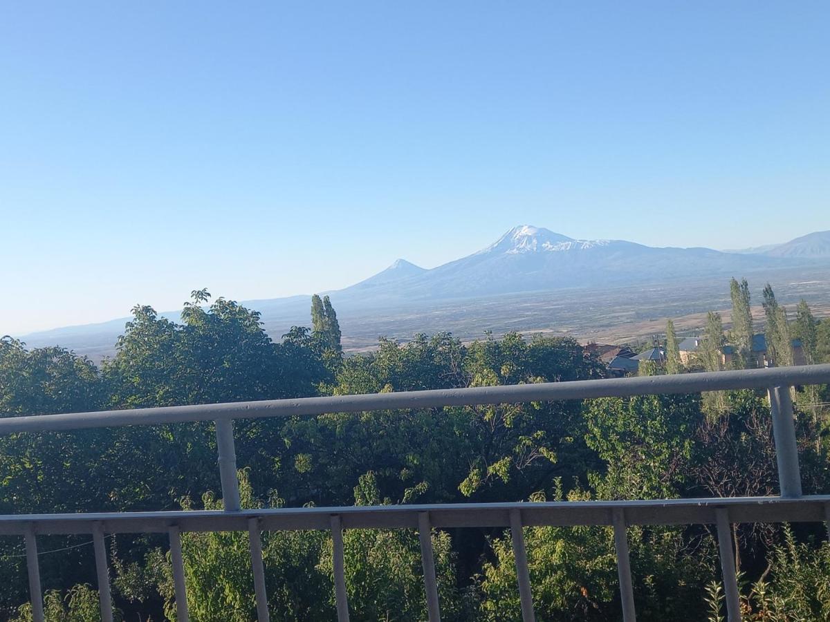 Byurakan Guesthouse & Cottage Kültér fotó