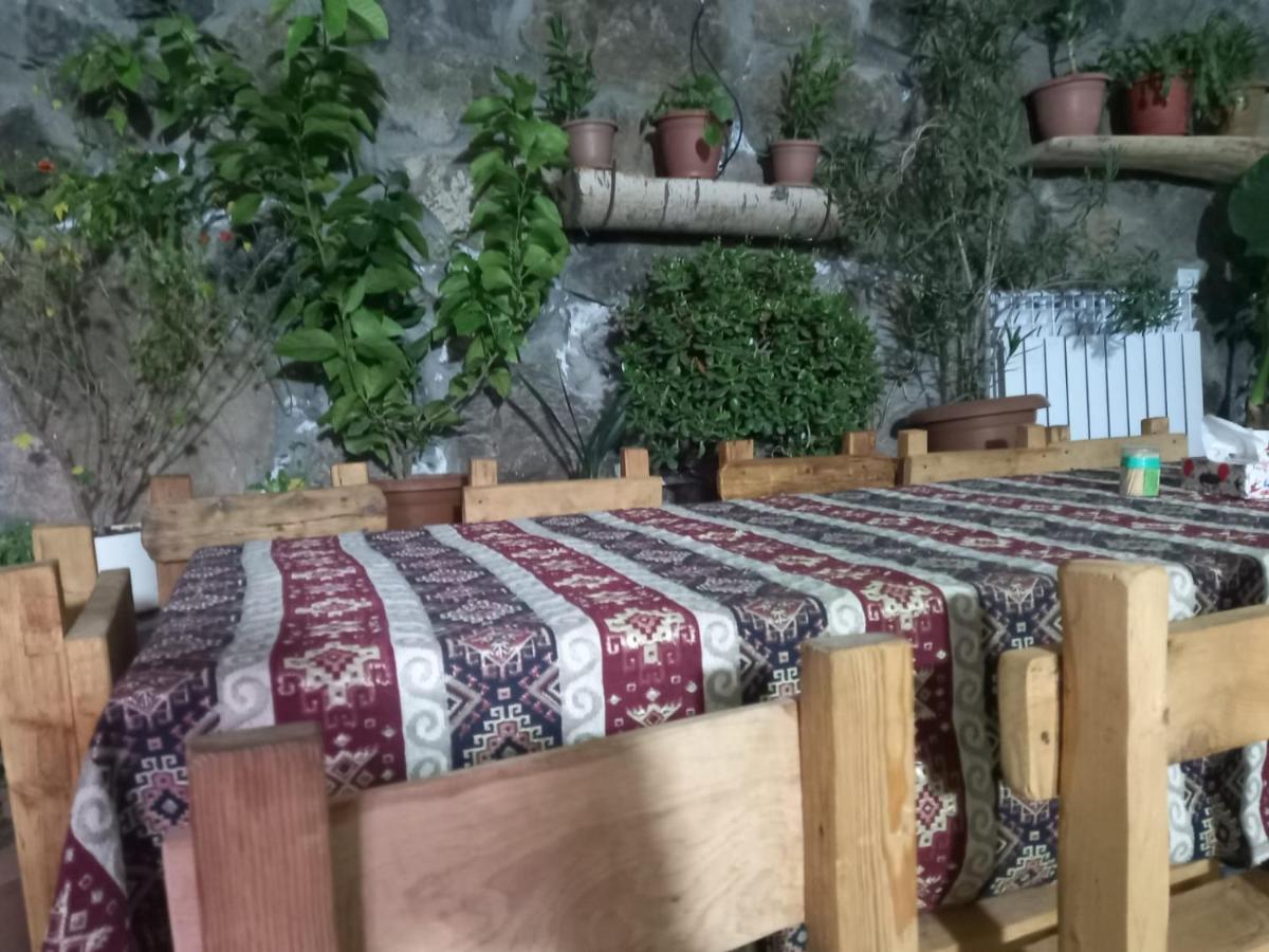 Byurakan Guesthouse & Cottage Kültér fotó