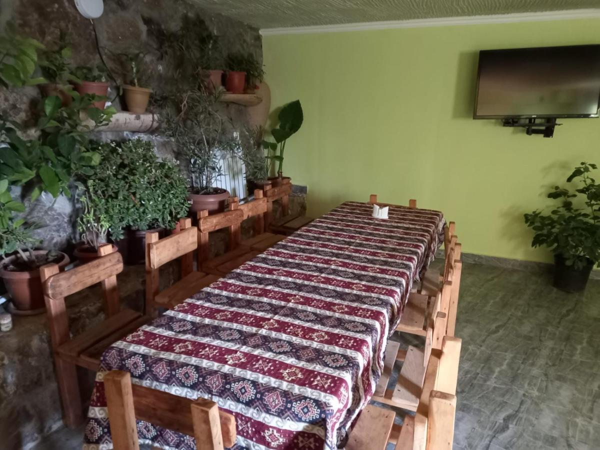 Byurakan Guesthouse & Cottage Kültér fotó