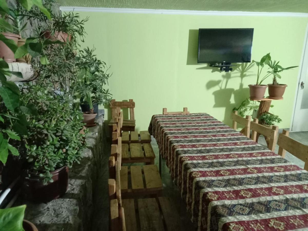 Byurakan Guesthouse & Cottage Kültér fotó