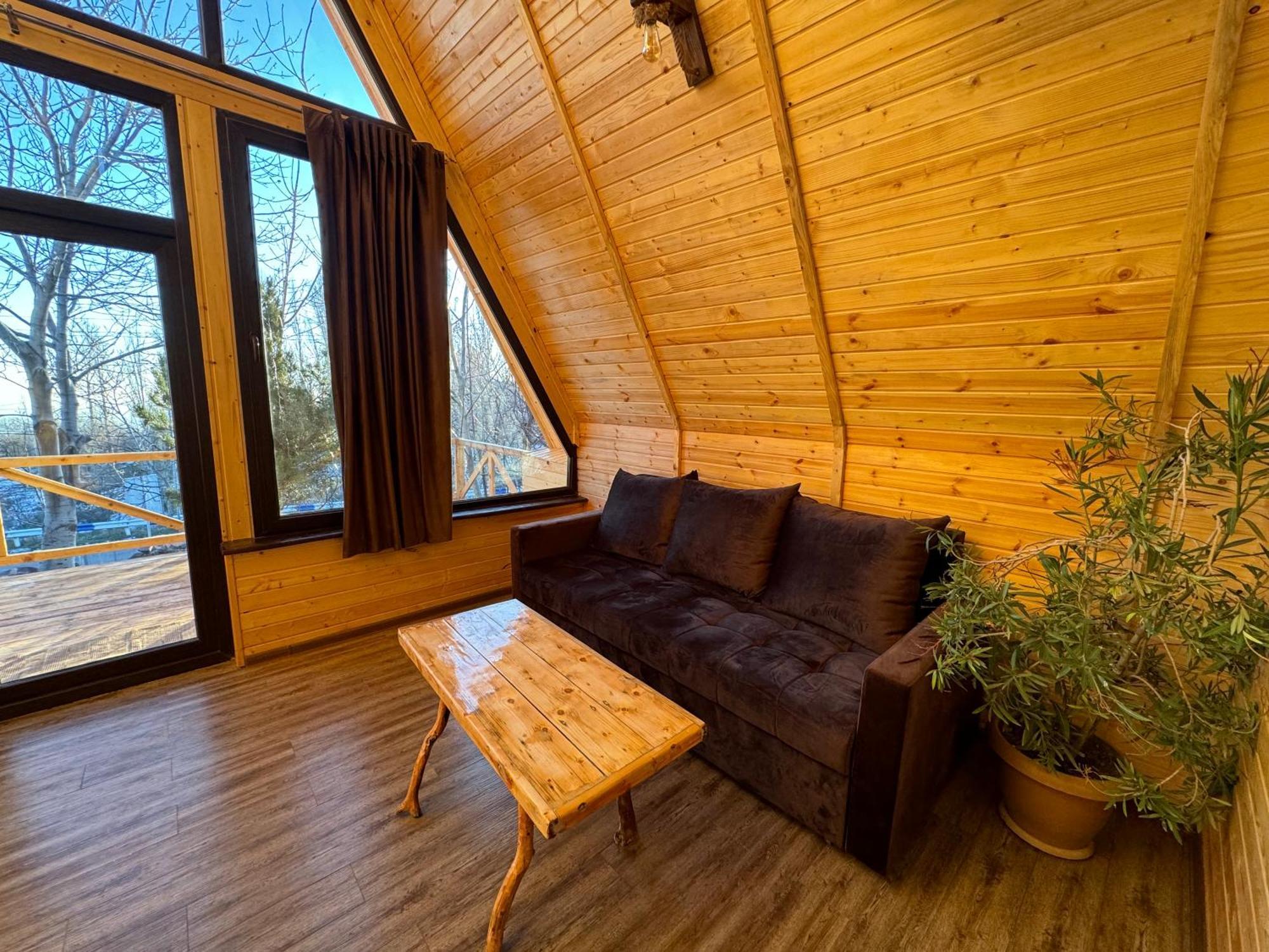 Byurakan Guesthouse & Cottage Kültér fotó