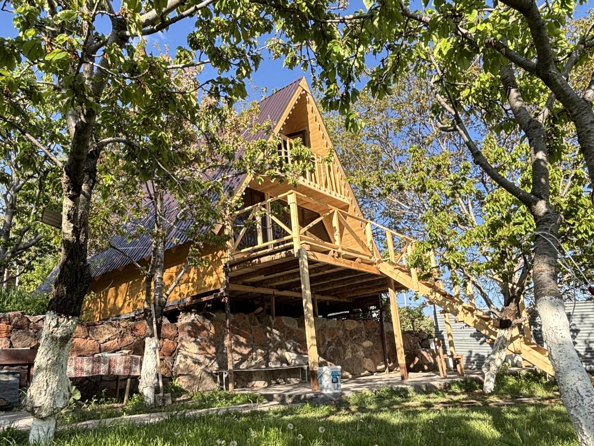 Byurakan Guesthouse & Cottage Kültér fotó